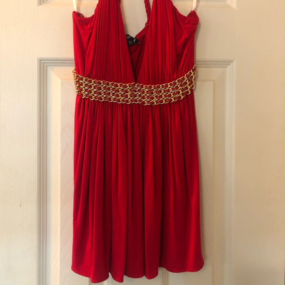 Red Sky Top with gold chain belt